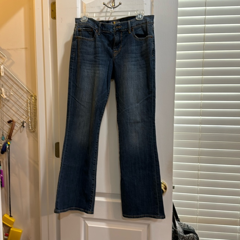 Flare leg Low rise Lucky Brand jeans.